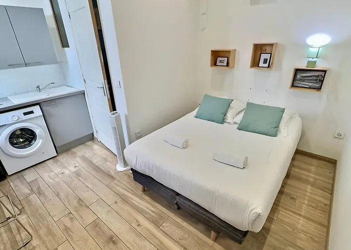 Wonderhost, Joli Renove Vers Boulevard Des Pyrenees